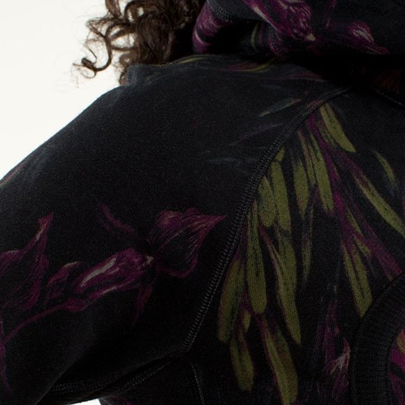 Lululemon Scuba Hoodie in Midnight Iris - Picture 7 of 9